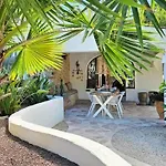 Willa Spacious Retreat With Games Benissa