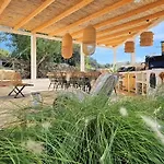 Willa Spacious Retreat With Games Benissa